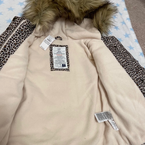 Baby Gap winter Jacket
size: 18-24 mos B… - Picture 3 of 4